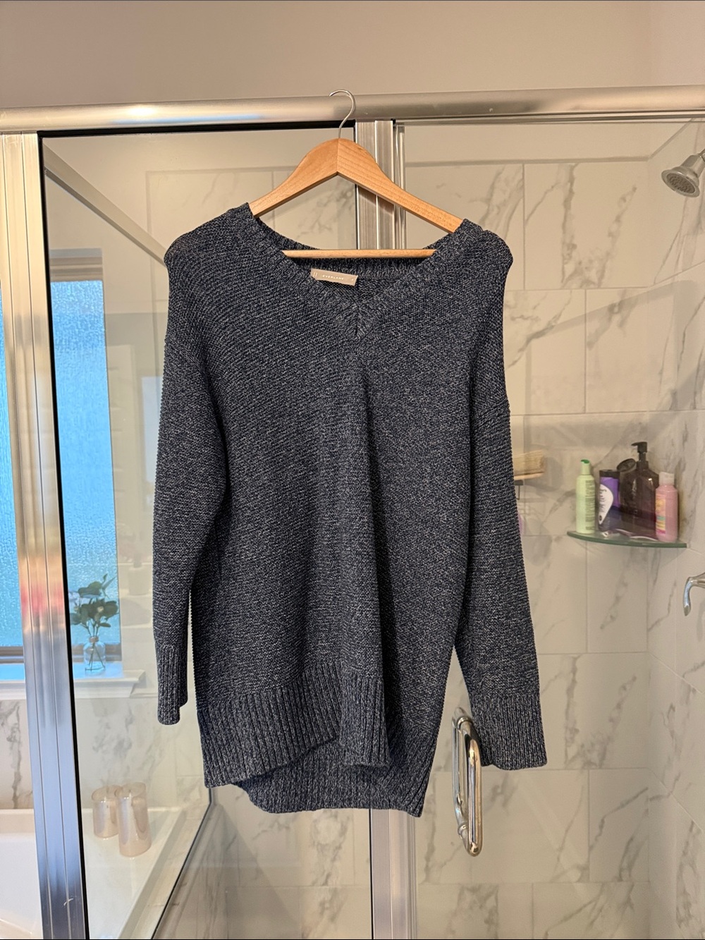Everlane Women's V-Neck Knit Sweater in Charcoal Heather